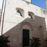 Ci lasciamo il duomo alle spalle per giungere in piazza Francesco Speranza. Di fronte a noi si staglia l�ex convento dei Domenicani, che conserva una chiesa ancora attiva, quella di San Domenico